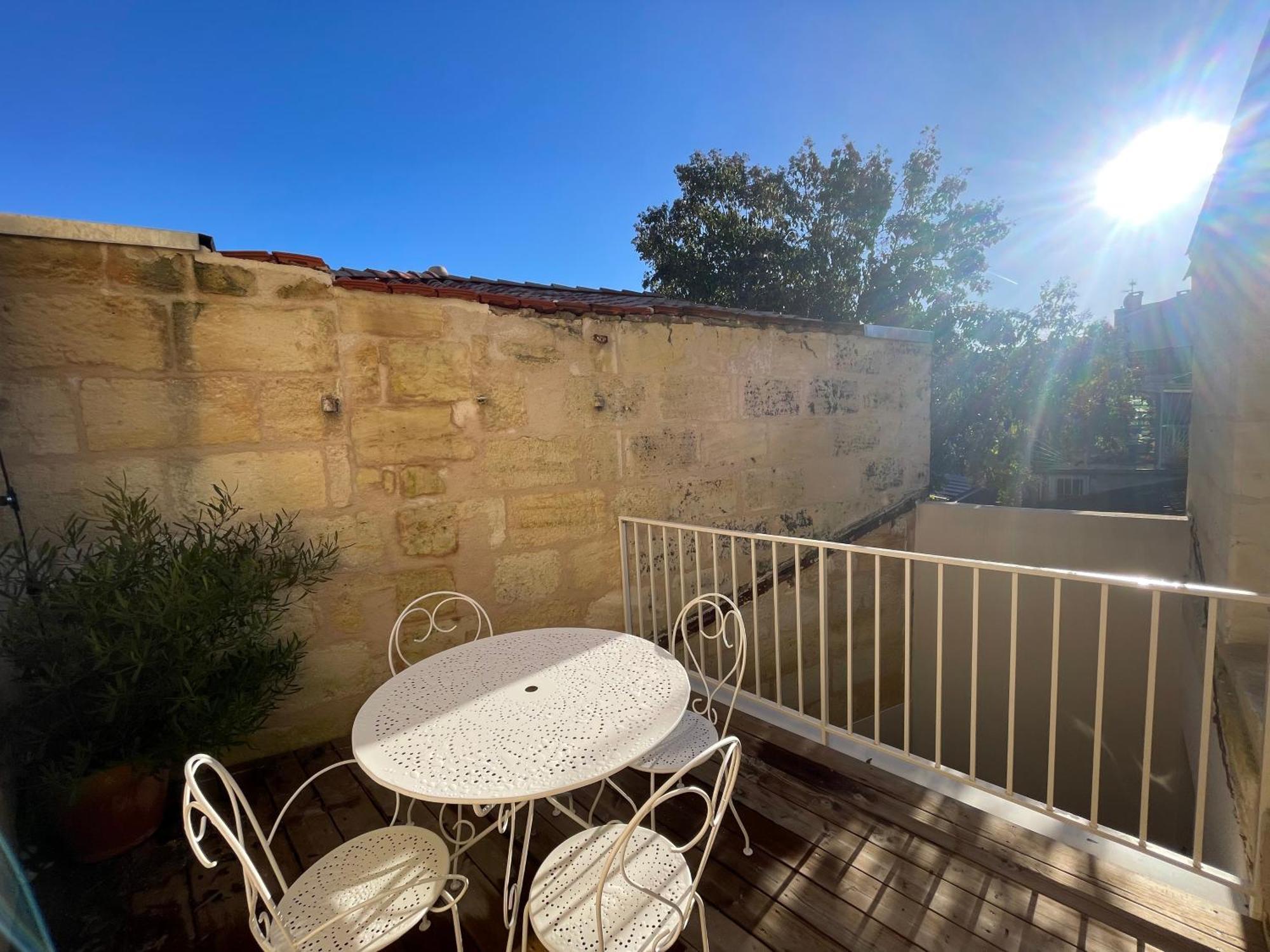 Appartement Cosy Au Coeur Des Chartrons Bordeaux Exterior photo